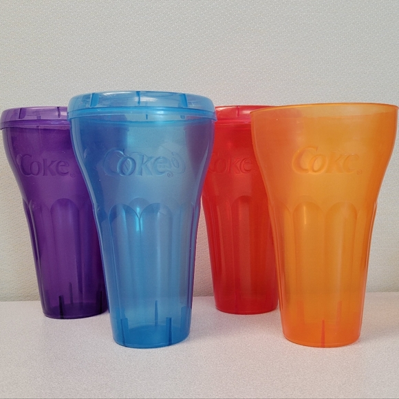 NEW Fast Food Cocoa Cola Plastic Cups & Lids 32 oz. Retro 2000s Coke Collectable - Picture 3 of 3